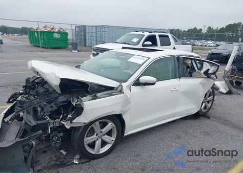 2013 Volkswagen Passat Se из США, поврежденный, VIN 1VWBH7A39DC053560